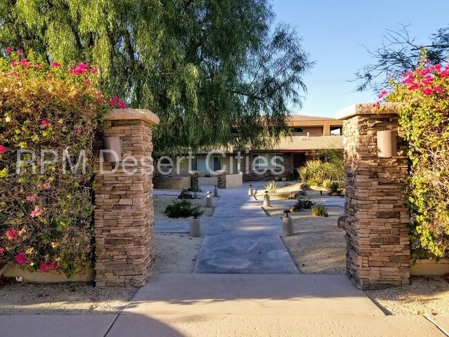 Foto del edificio - 73922 Shadow Mountain Dr
