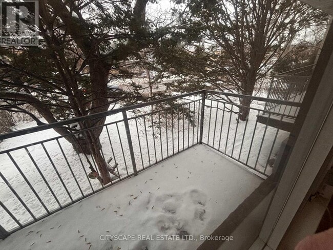 Building Photo - 429 Lawrence Ave W