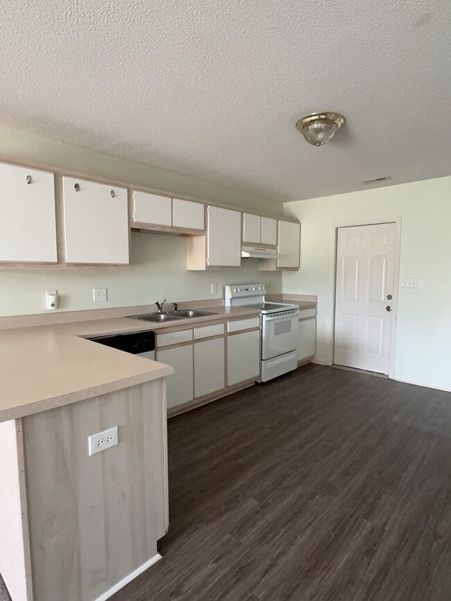 Foto del edificio - 106 Charlton Rd