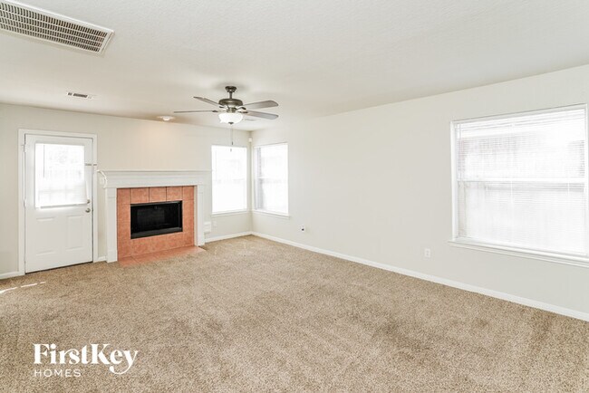Foto del edificio - 24027 Holleygate Ct