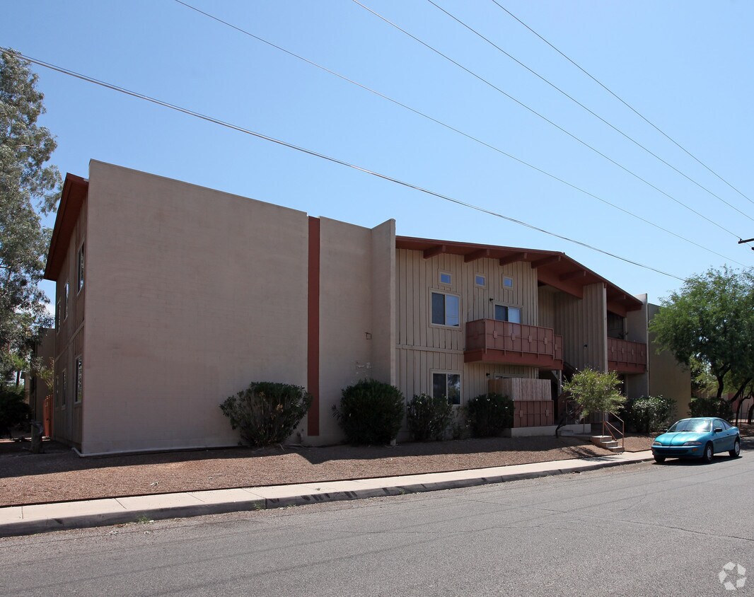 Foto del edificio - Royal Alvernon Apartments