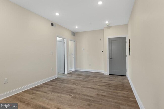 Foto del edificio - 511 Gorgas Ln