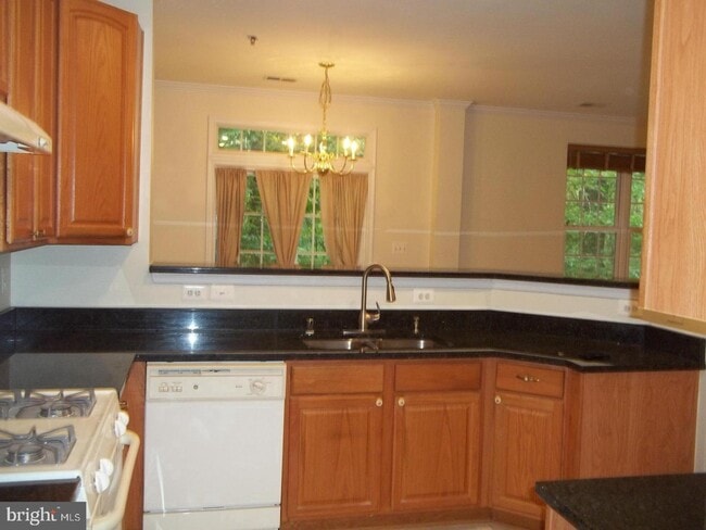 Building Photo - 7747 Milford Haven Dr