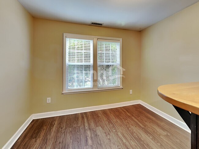 Foto del edificio - 3913 Lodgepole Ln