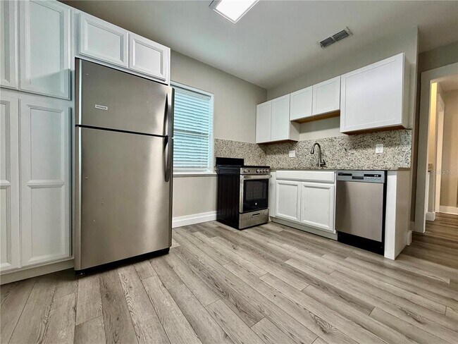 Foto del edificio - 103 4th St SE