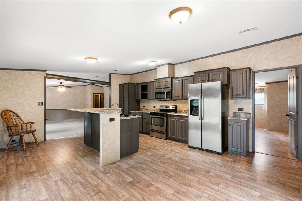 Foto principal - 27019 Carol Dr