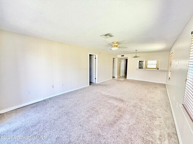 Foto del edificio - 5650 N Banana River Blvd