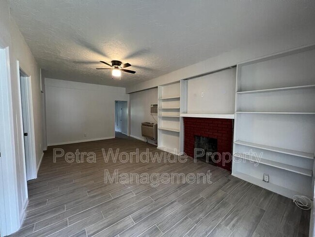 Foto del edificio - 611 E Plymouth Ave