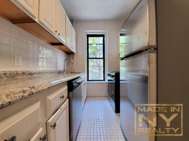 Foto principal - 1 bedroom in ASTORIA NY 11106