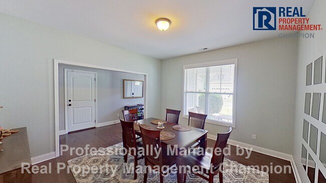 Foto del edificio - Beautiful Executive Home with Open Floorpl...