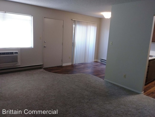 Building Photo - 9521 Emerald Park Dr