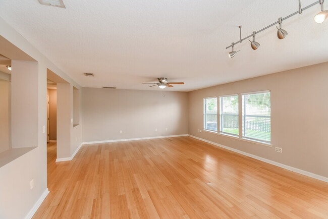 Building Photo - 1153 Dawn Creek Ct