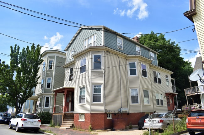 Exterior - 55 Kellogg St