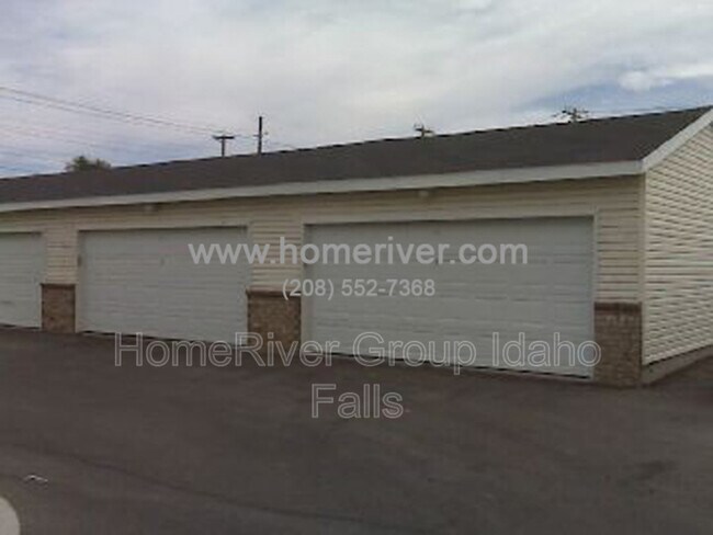Building Photo - 2470 Virlow St