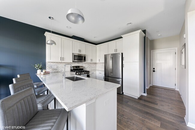 Foto del edificio - 3225 N Heritage Ln