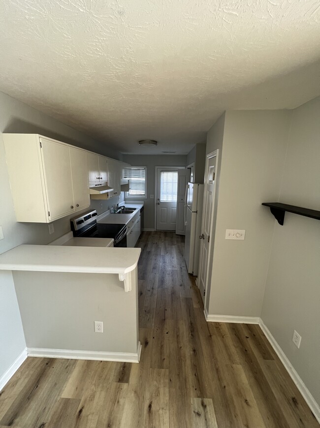 Kitchen - 4311 Jasmine Cove Way