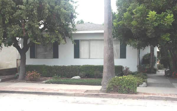 Building Photo - 221 8th St