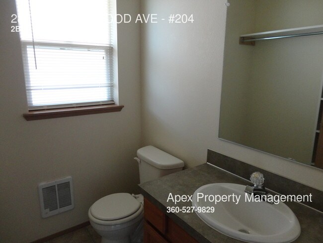 Foto del edificio - 2827 W MAPLEWOOD Ave