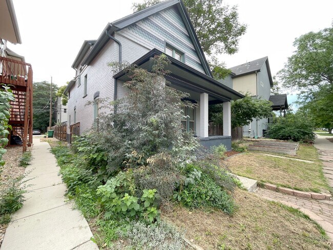 Building Photo - IMPROVED PRICE!!!!!! City Park 4 bedroom G...