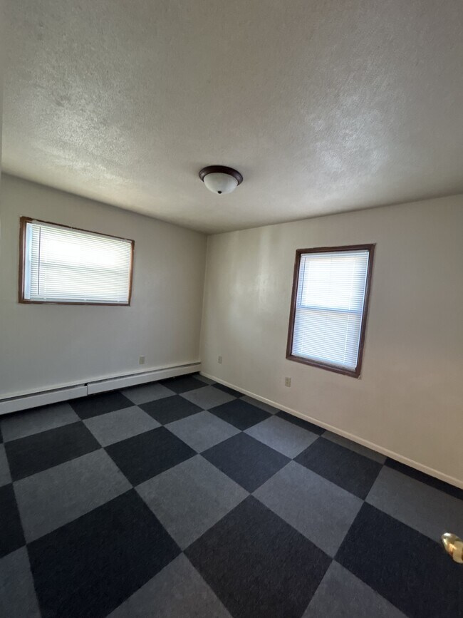 Building Photo - 1313 1st Ave