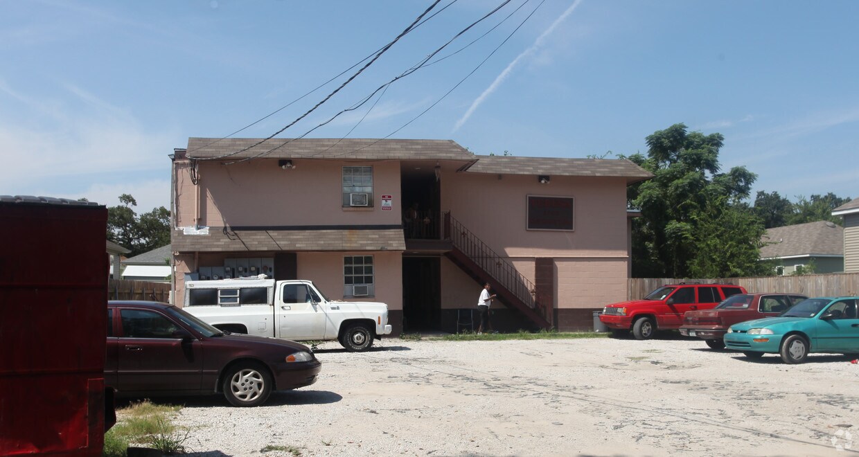 Building Photo - The Teresa