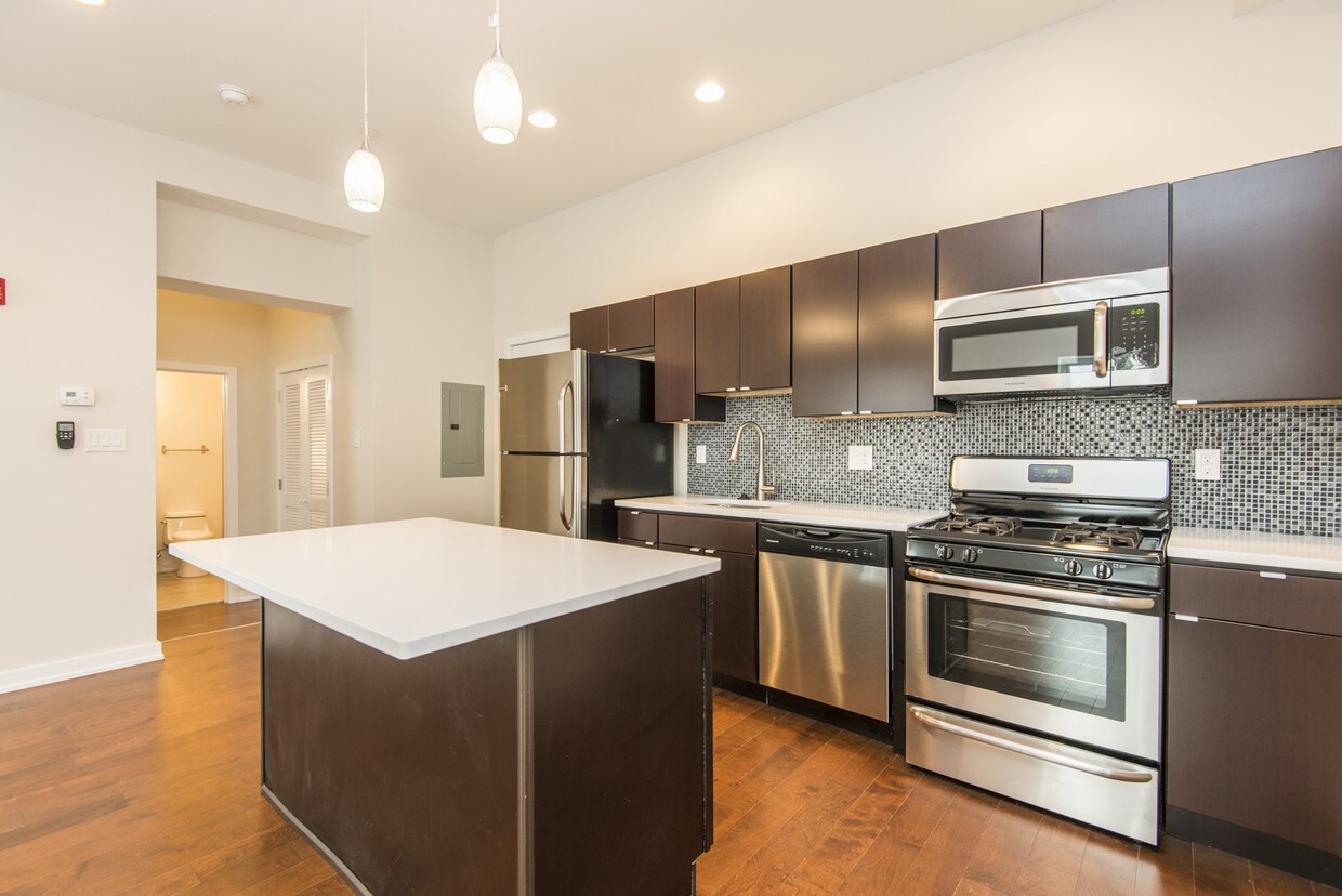 Foto principal - 830 S 4th St