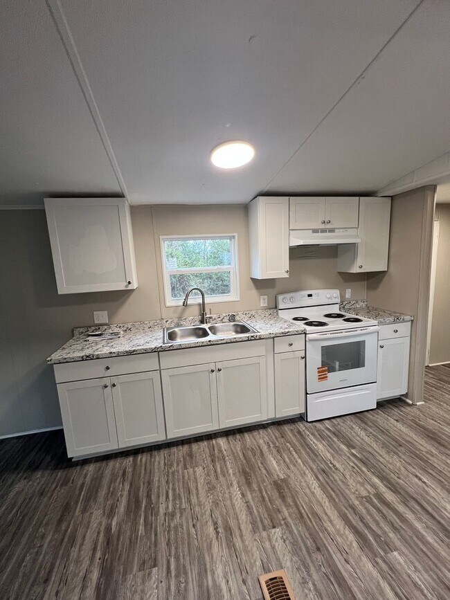 Foto del edificio - Waxhaw 2 bed / 2 bath home FOR RENT