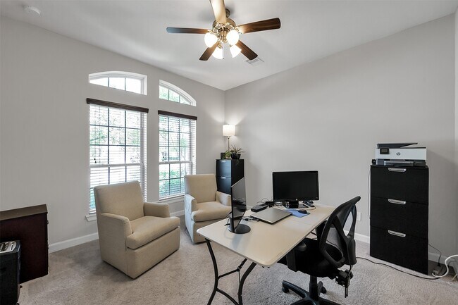 Foto del edificio - 31507 Reston Cliff Ct