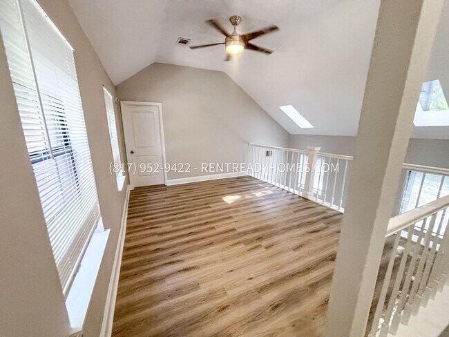 Foto del edificio - 1716 Riverway Dr