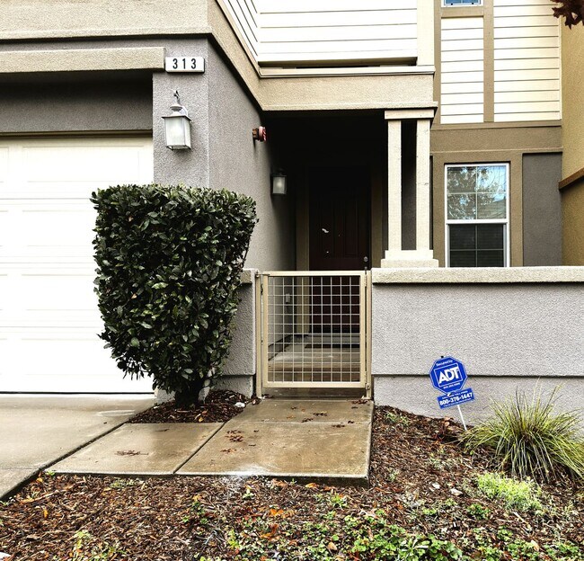 Foto del edificio - 133 Jacquelyn Lane, Petaluma, Ca.