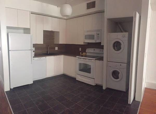 Foto del edificio - 118 N 3rd St