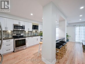 Building Photo - 3351 Hornbeam Crescent