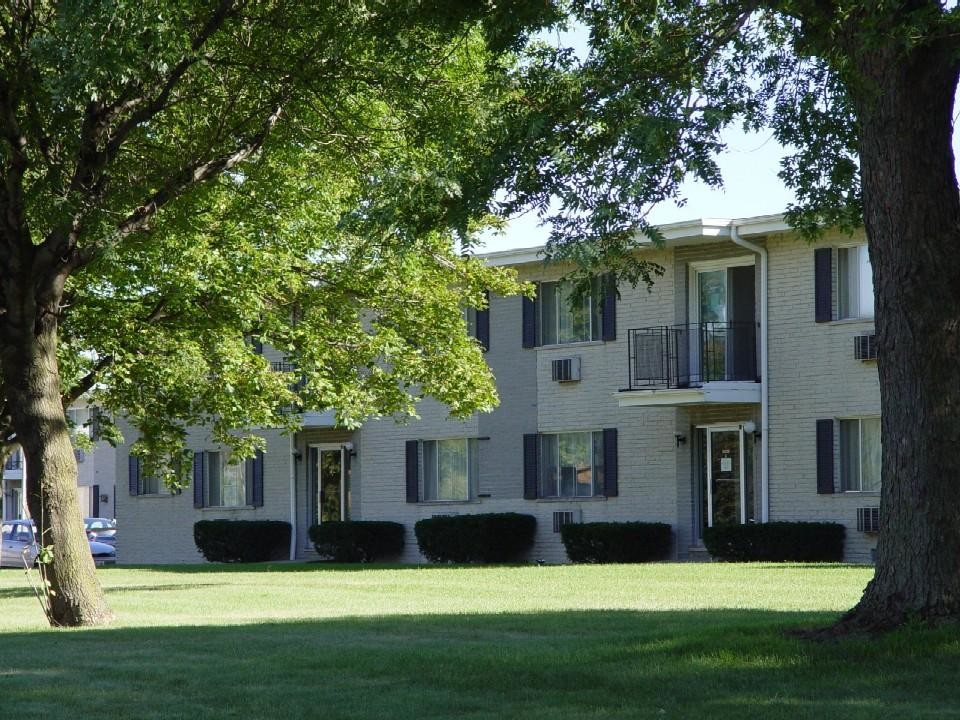 Primary Photo - High Meadows Apartments