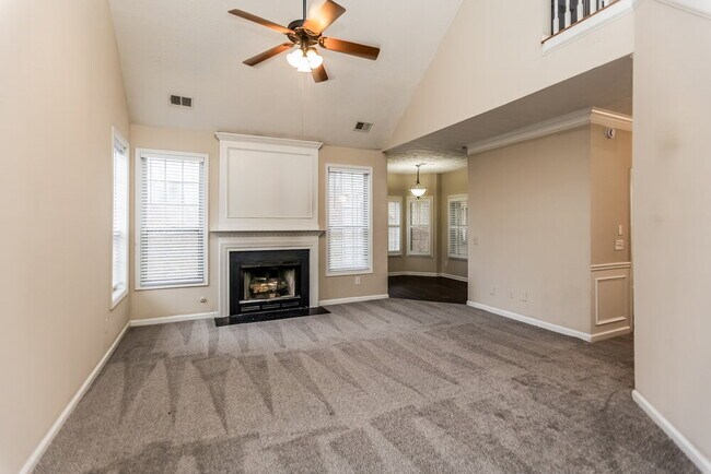 Foto del edificio - 169 Weatherstone Dr
