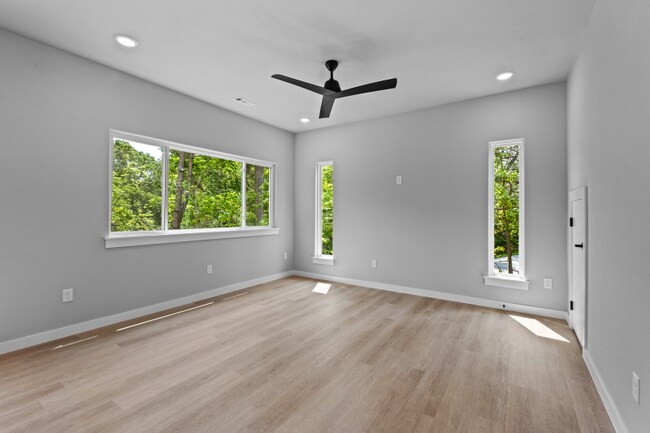 Foto del edificio - 2 Brightling Ln