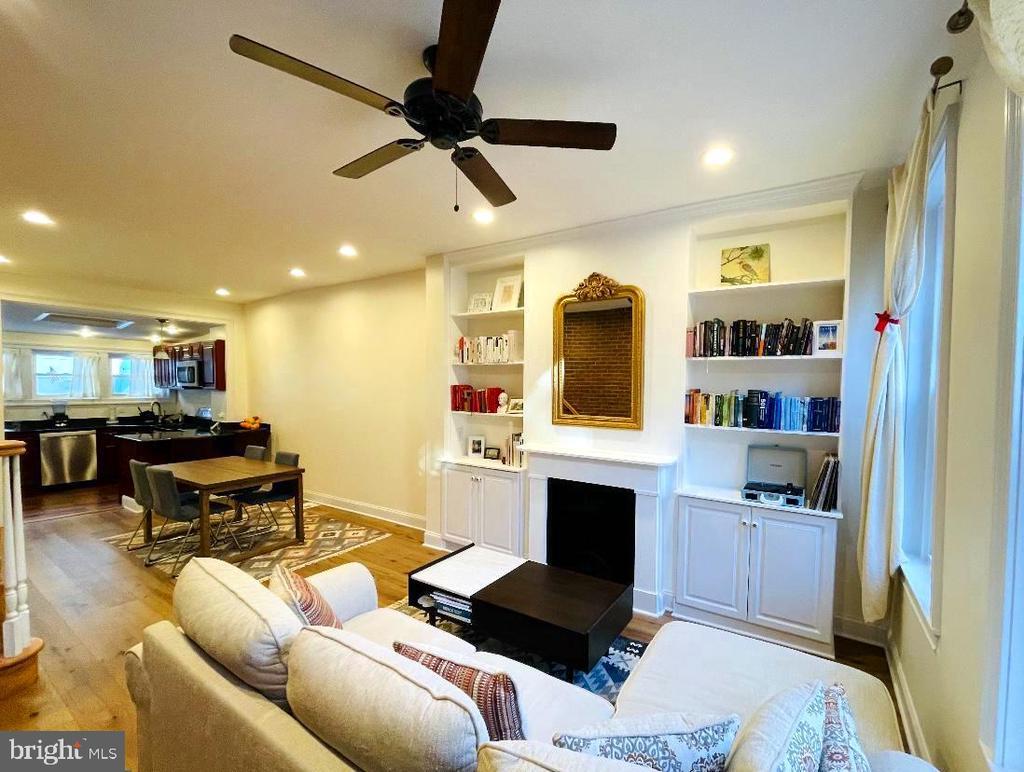 Foto principal - 882 N Taylor St