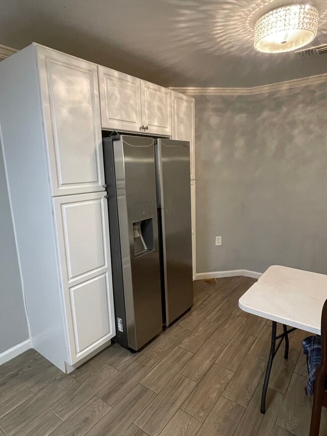 Building Photo - 585 Mulberry Park Cir