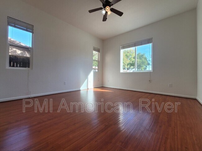 Building Photo - 4100 Hellenic Dr