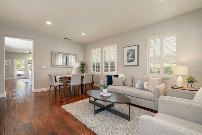 Foto del edificio - Tassajara Cottages Danville Home - Super C...