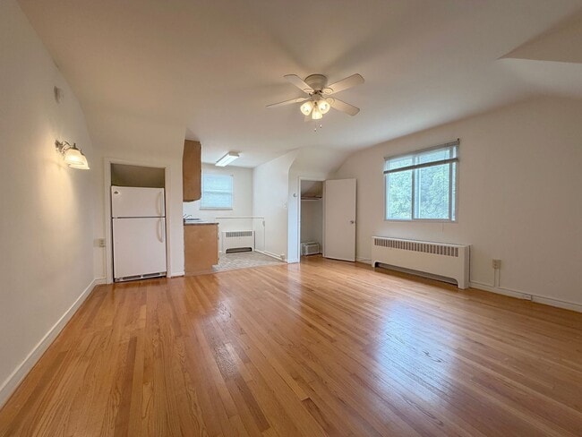 Building Photo - 5511 Pimlico Rd