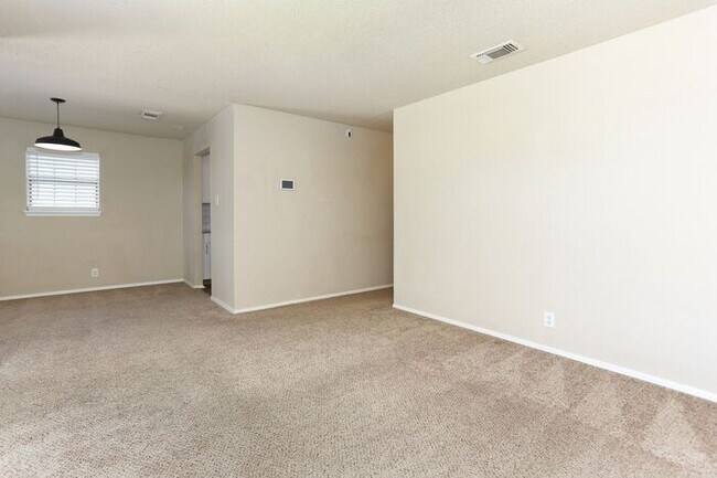 Building Photo - 2711 Crater
