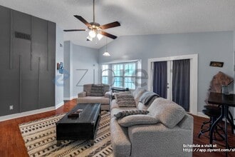 Building Photo - 208 Pap Finn Ct