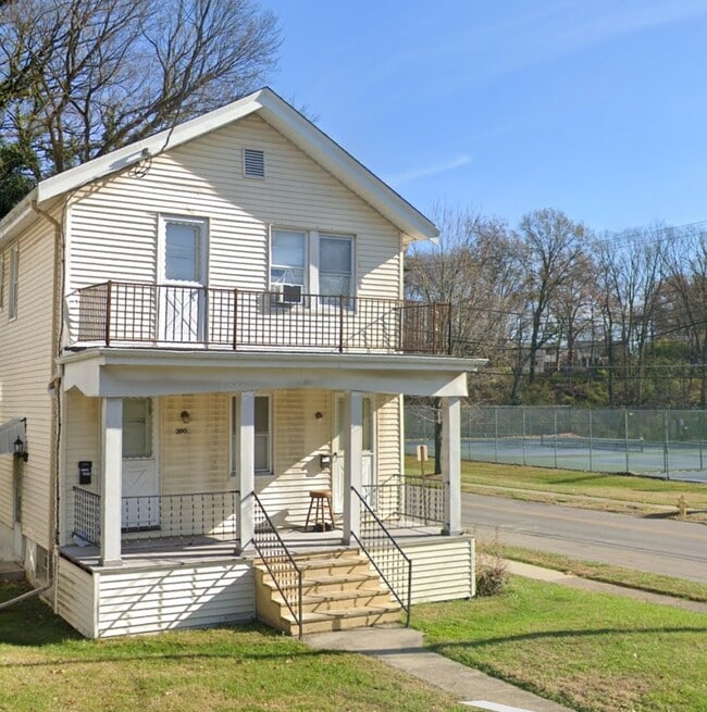Building Photo - 3902 Taylor Ave