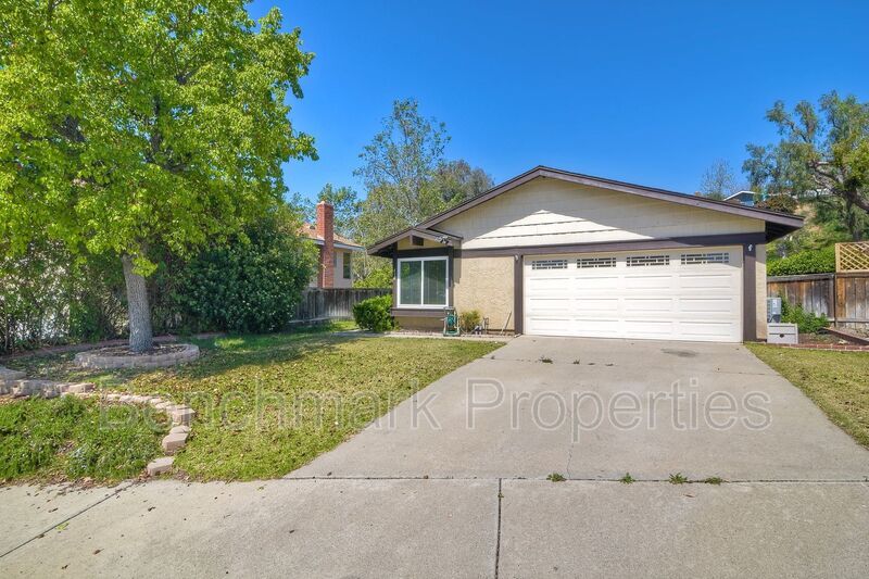 Primary Photo - 616 Woodside Pl