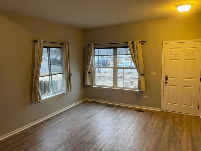 Foto del edificio - 334 Gregory Ln
