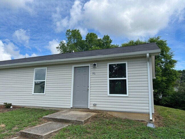 Building Photo - 190 Cedar Grove Rd