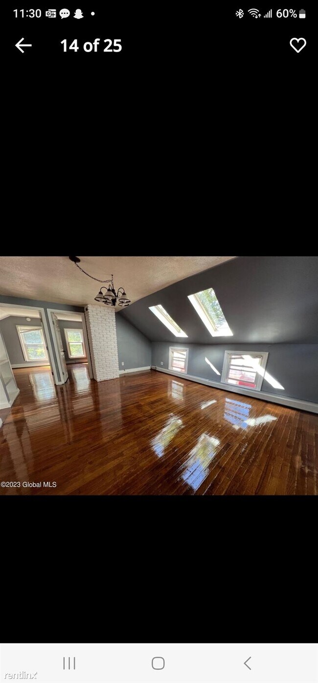 Foto del edificio - 2 br, 1 bath Duplex - 1845 Highland Avenue...