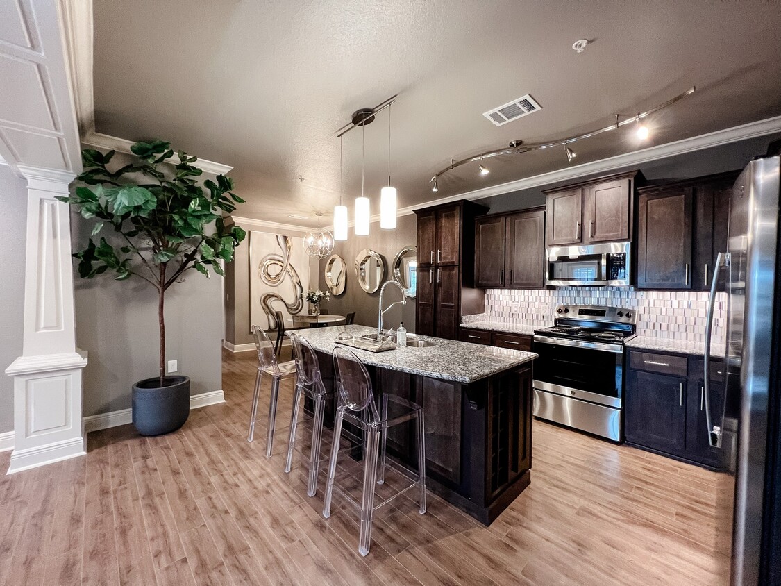 The Pointe at Bentonville Apartments in Bentonville, AR