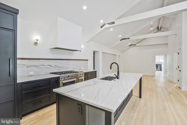 Foto del edificio - 6135 35th St N