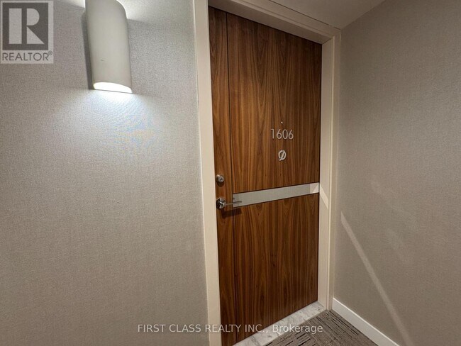 Photo du bâtiment - 27 McMahon Dr